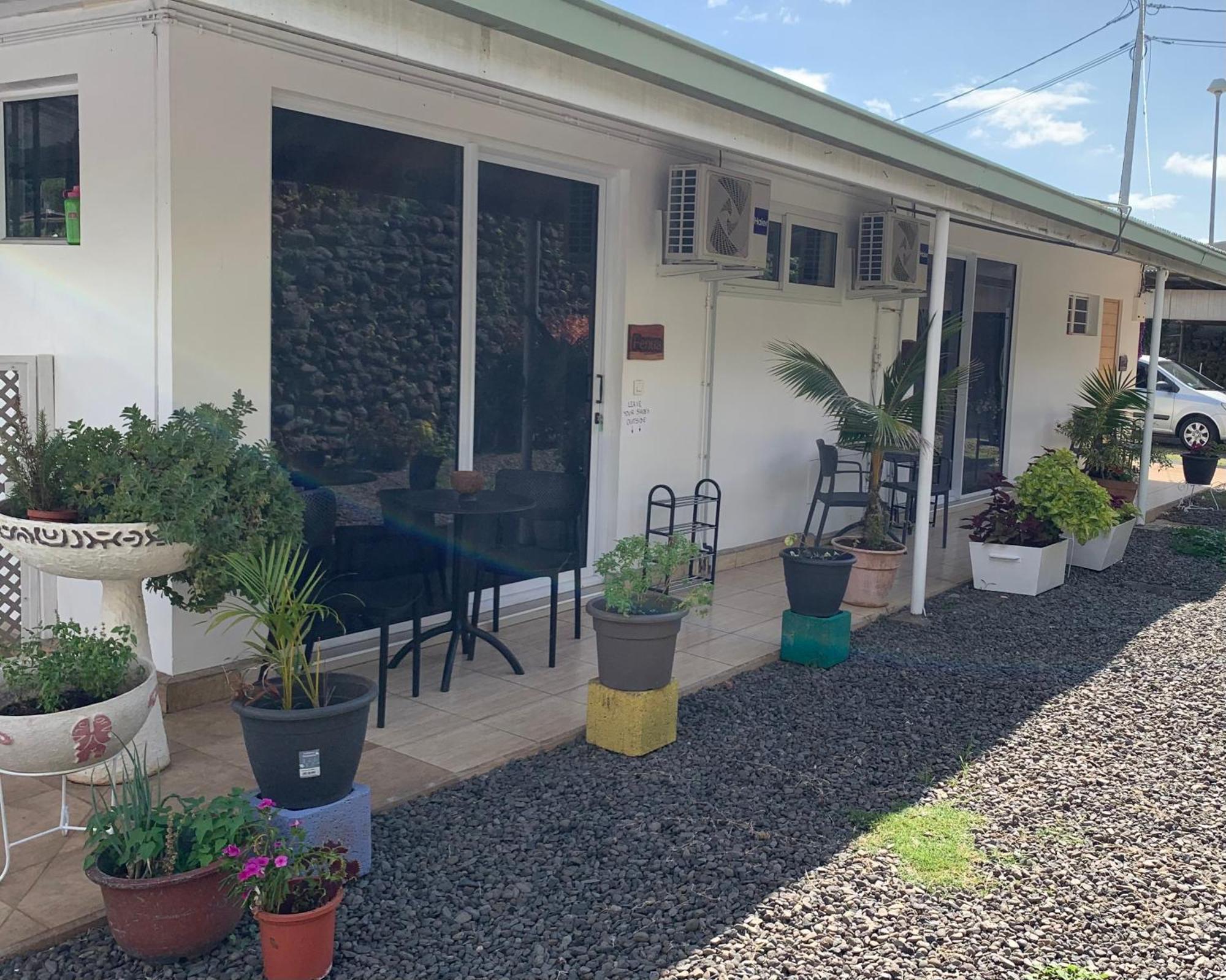 Faaa A Tomo Mai Homestay, Close To Airport, Private Bathroom Free Parking And Wifi With High Connection And Breakfast Optional מראה חיצוני תמונה