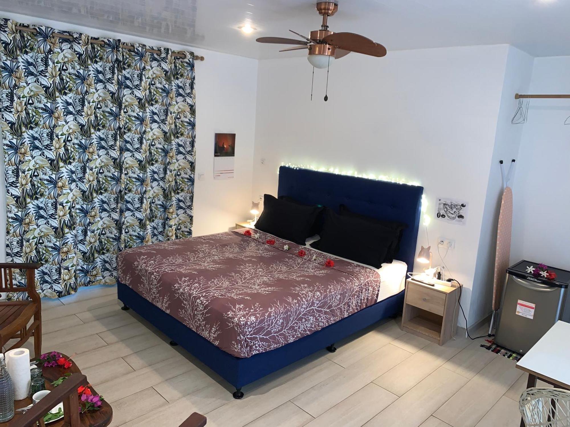 Faaa A Tomo Mai Homestay, Close To Airport, Private Bathroom Free Parking And Wifi With High Connection And Breakfast Optional מראה חיצוני תמונה