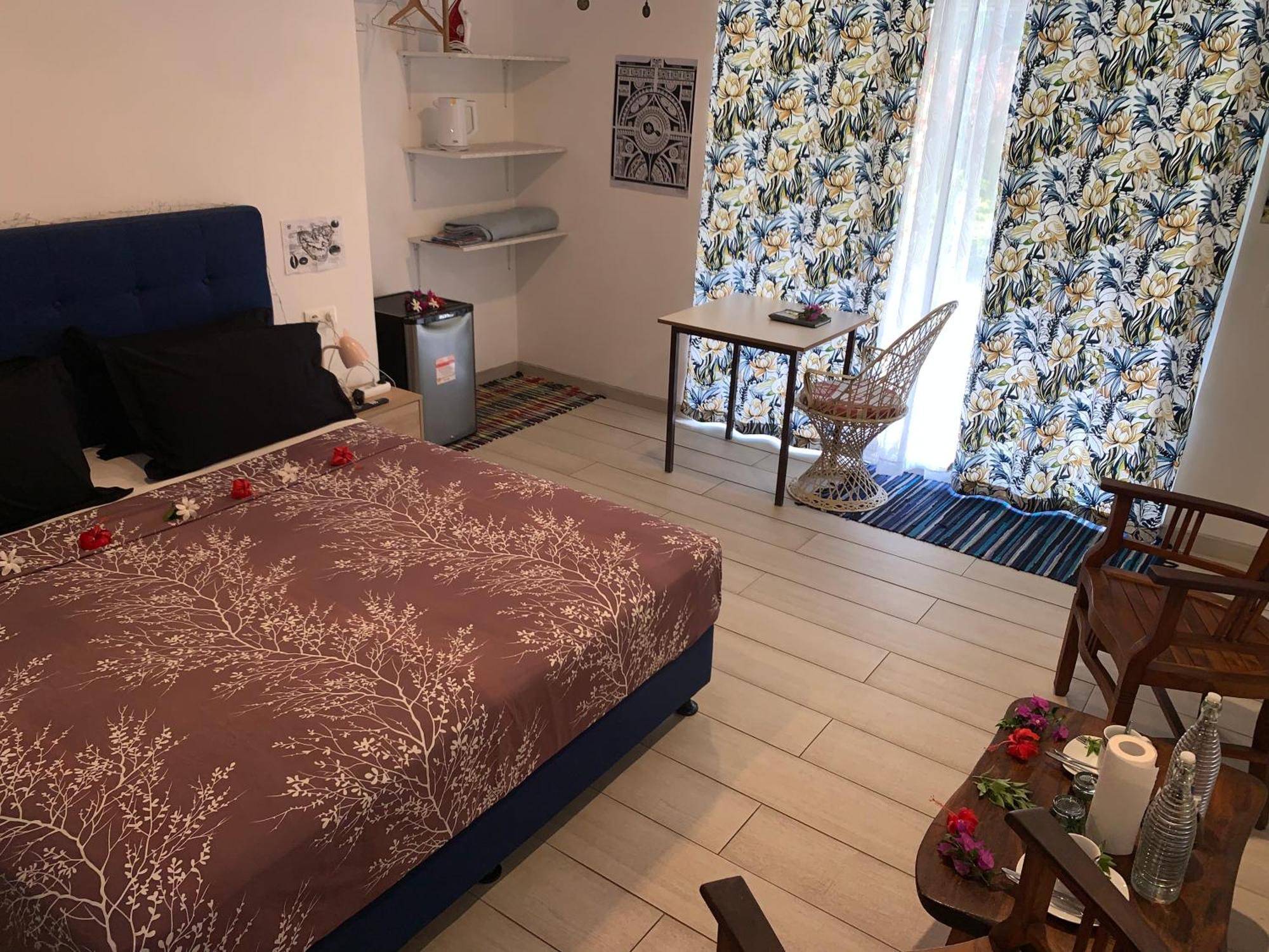Faaa A Tomo Mai Homestay, Close To Airport, Private Bathroom Free Parking And Wifi With High Connection And Breakfast Optional מראה חיצוני תמונה